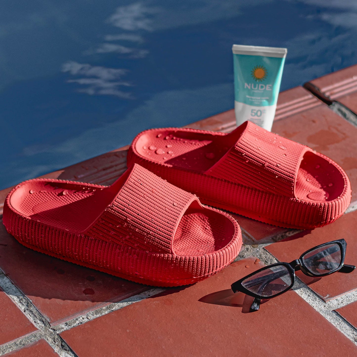 gid://shopify/MediaImage/24692153286750